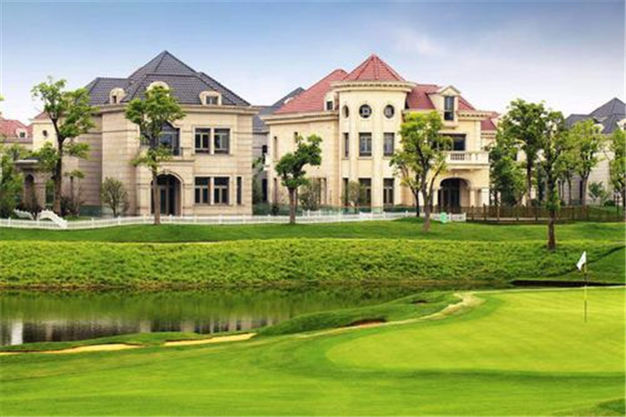 上海美兰湖上置名人天地城市高尔夫花园独栋别墅售楼处