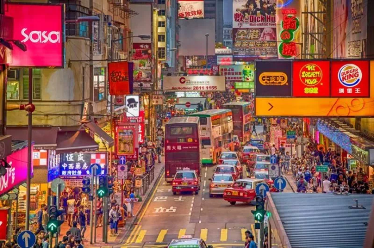 香港西九龙总站月台效果图搭乘广深港高铁,就能