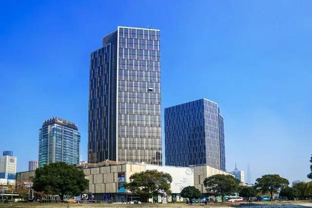上海企业天地3号楼正式命名为无限极大厦