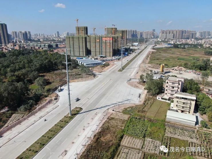 中德大道碧桂园·城央首府南侧预留的甲子大道路口为茂名越来越便利的