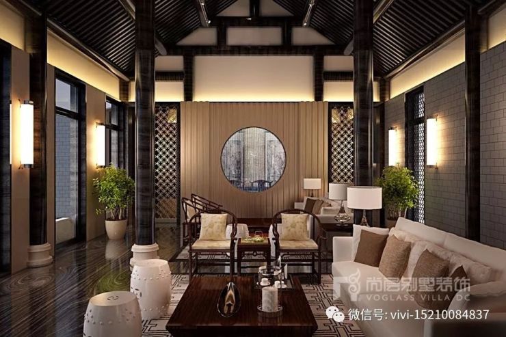 为了还原古建筑原貌,设计师刘彦杉拆除了天花,让建筑梁柱完全暴露