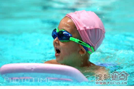 天津游泳教练 教您学游泳 天津游泳培训基地 专
