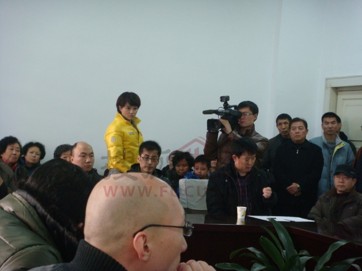 济南电视台今晚20分21:20报道阳光100业主约