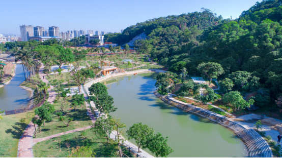 承载一城期待绿湖山庄大美绽放