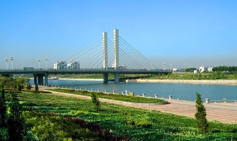 济宁市洸府河两旁绿化图片