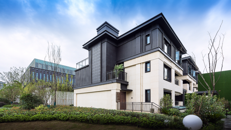 崇州府突破传统工艺,首创l型别墅设计,采光面更大,舒适度更佳.