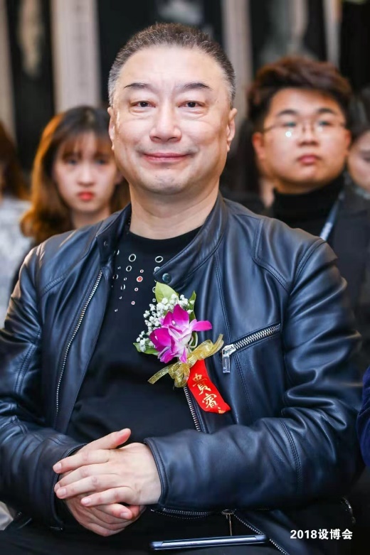 长/设博会秘书长张仁 中国建筑装饰协会环境艺术分会名誉会长艾鹤鸣