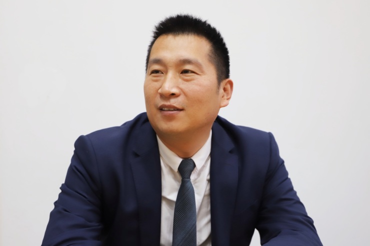 店东故事刘东亚把蛋糕做大一小块即是一大块