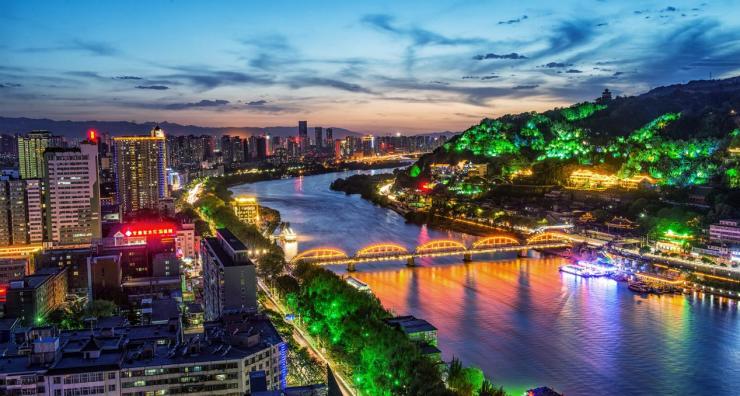 吕梁国际酒店,吕梁市人民医院,吕梁学院老校区,贺昌中学等城市配套