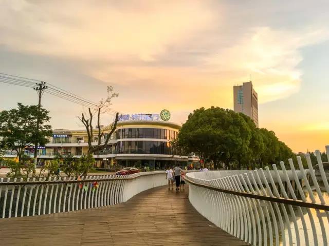 诸暨市店口镇"最美"免费河道主题公园开启