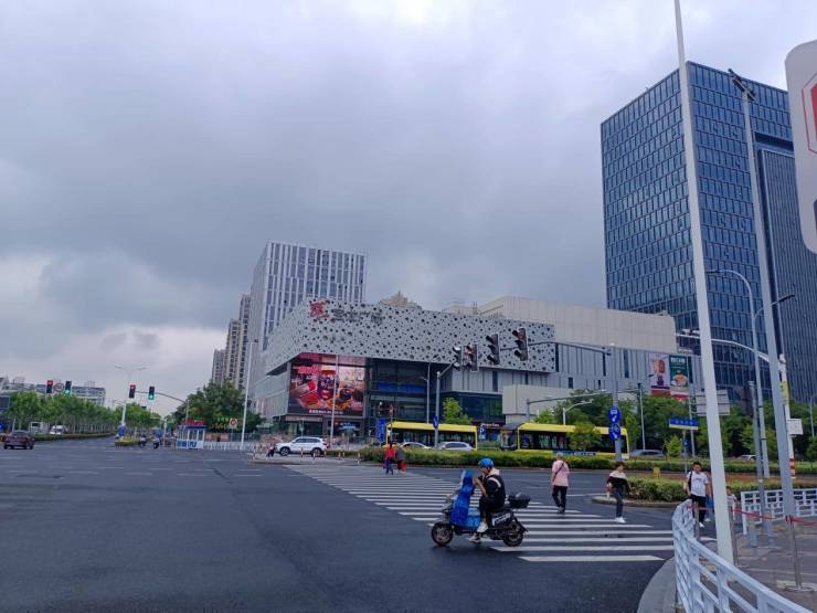 上海宝龙广场图片