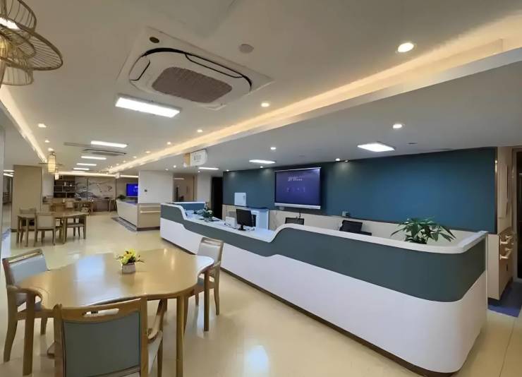 2026医养结合认知升级!浦东航圆护理院智能康复体系+智能监护系统(图2)