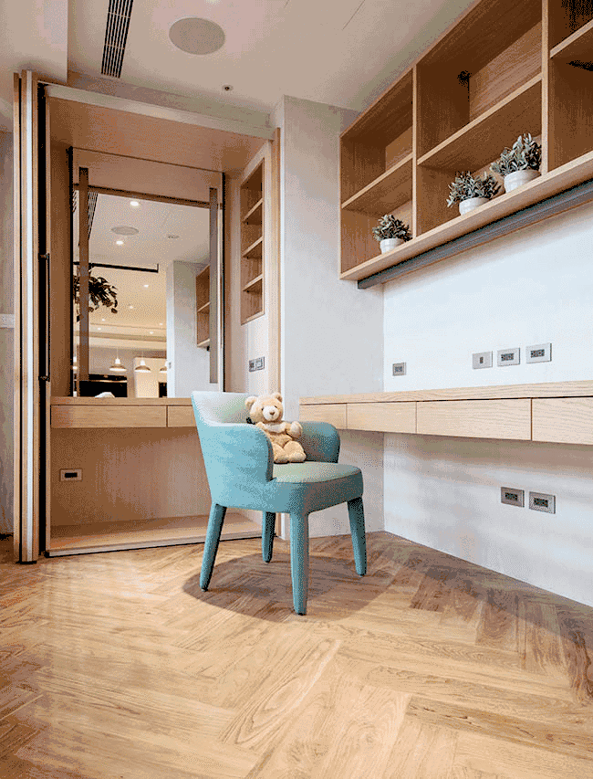 范玮琪和黑人的新家 温馨木质大宅