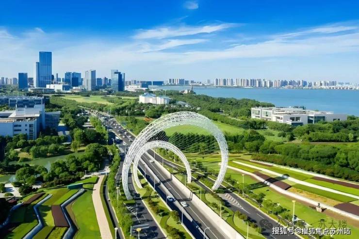 美嘉体育入口【象屿恒泰 】天熠东方月亮湾畔建面约162㎡253㎡(图2)
