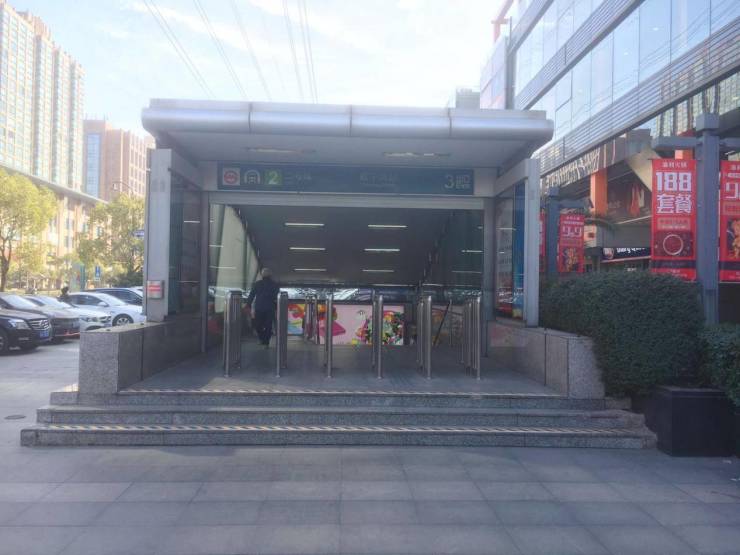 上海长宁区光华大厦地址位置周边配套公交地铁交通