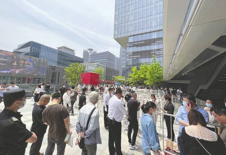 上海楼市打新热度持续高涨 有楼盘认购率超667%