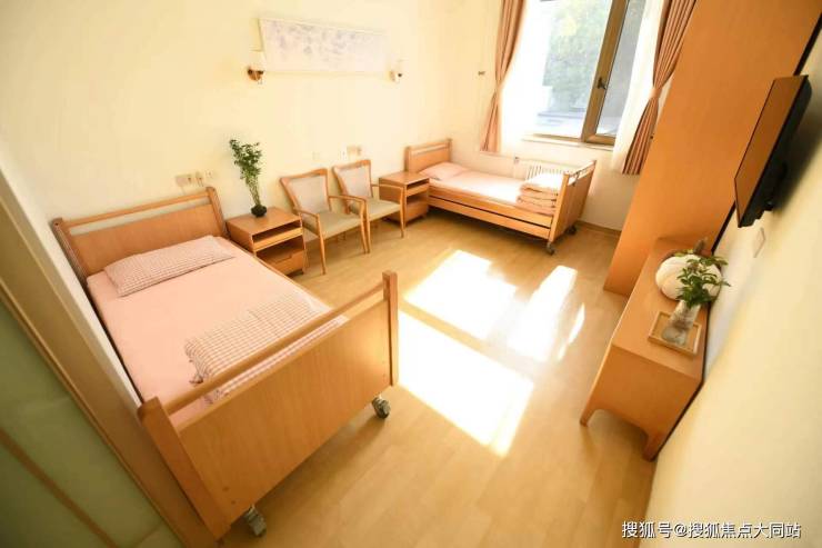 2026年北京失能护理示范!首开寸草管庄院地址导航+分级收费+入住指南(图3)