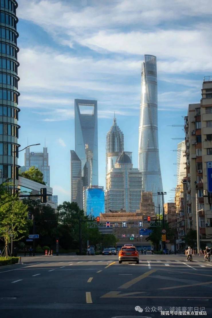 陆家嘴滨江凯旋门售楼处_滨江凯旋门(营销中心)网站_售楼处地址_电话_价格曝光_最新房源情况_户型_中心电线小时咨询热线(图3)