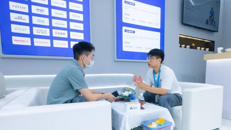 开云总体面临激进投资者入场 转型之路添变数