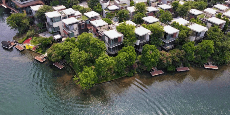 成都麓湖生态城售楼处丨首页丨2025 全新楼盘深度解析丨项目位置 / 配套 丨优惠丨售楼处电话丨一键拨打咨询-成都搜狐焦点