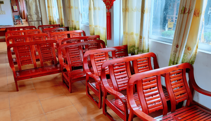 花山镇敬老院2026入住全攻略:收费明细+专业照护+交通路线+地址揭秘(图2)