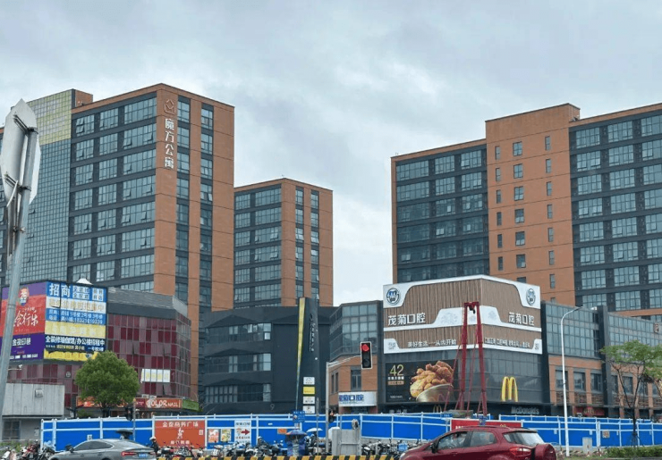 上海首页金泰广场售楼处直销网站售楼中心售楼部24小时电话楼盘详情