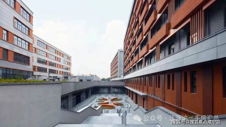 2公里),上海市晋元高级中学(约3.6公里),同济大学(沪西校区)(约