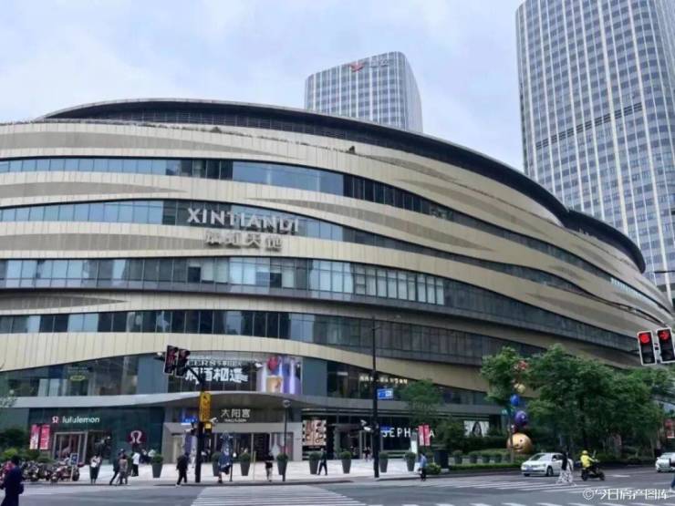 杏彩体育虹口源717(售楼处)首页-虹口源717销售中心-价格-地址-楼盘详情-配套-电话-交房时间-配套-电话-交房时间-售楼中心欢迎您(图16)