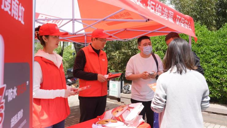 迪士尼首席财政官：估量2024财年第四季度的主题公园支出将根基持平