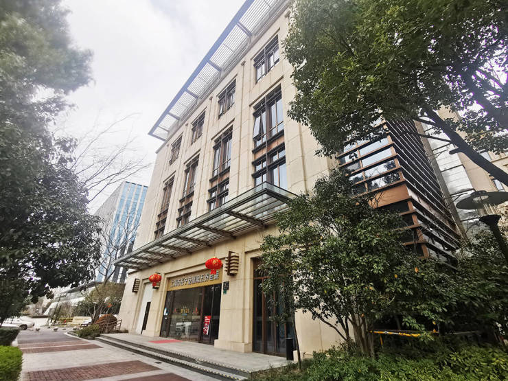 上海找鸿泰乐璟会高端养老老年大学丰富？鸿泰乐璟会月费地址电线最新】(图4)