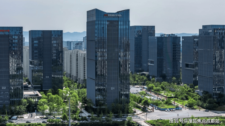 成都【中铁卓萃】售楼中心电线月最新房价_热销主力户型_8月购房补贴_项目解析_交房时间(图4)