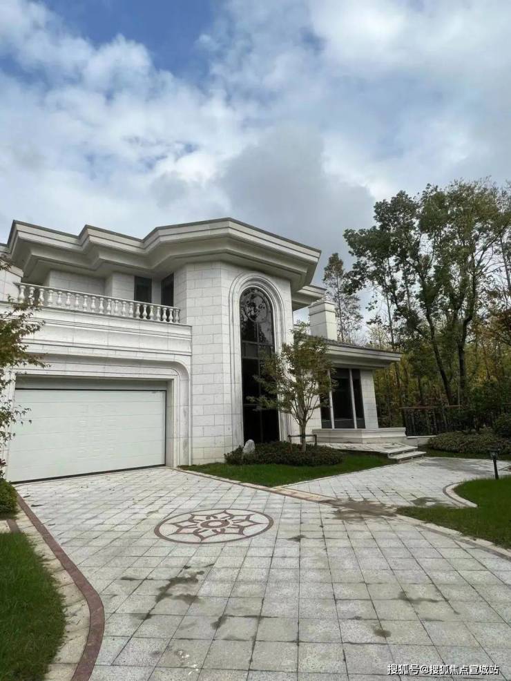 上海西郊独栋别墅虹桥v16售楼处电话售楼中心首页网站楼盘百科详情