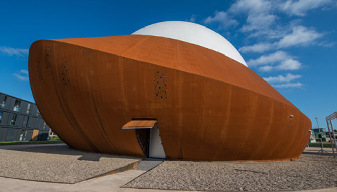 震撼的蛋蛋造型建筑