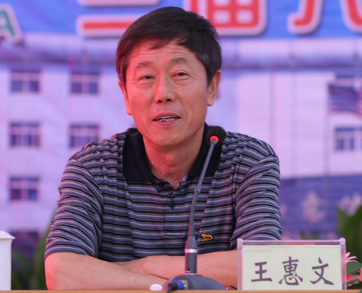 梁桐灿 宏宇陶瓷董事长   票数: 4849 投票