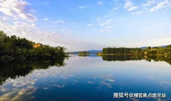 全方位楼盘测评、真实业主口碑与最新动态资讯一网打尽。PG电子麻将胡了试玩成都三岔TOD蔚澜之城售楼热线(图2)