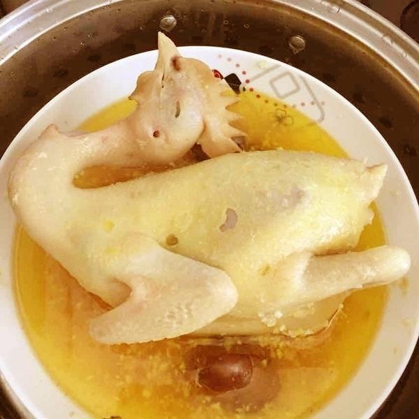 隔水蒸鸡——皮脆肉滑,保留鸡的原汁原味