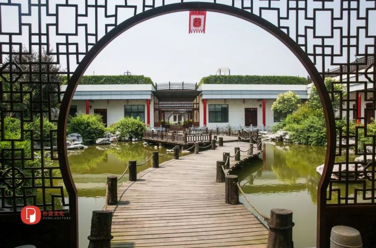 海安盈拓生态园占地百余亩,是一个集商务娱乐,拓展培训,大型宴席,公司