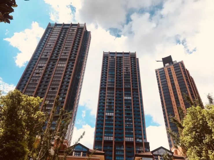 华侨城苏河湾塔尖正式预售中